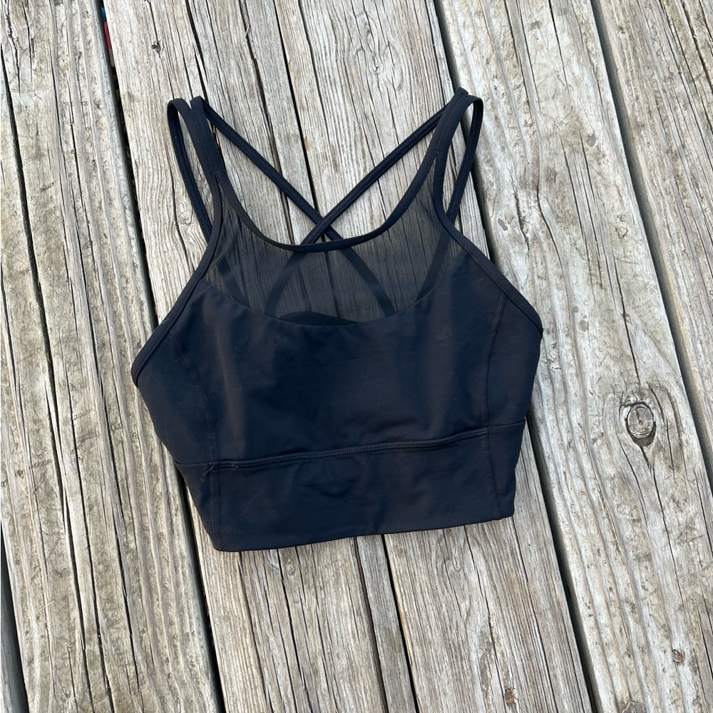 LULULEMON Energy Sports Bra w/ Criss Cross Straps Size 8 BARELY WORN